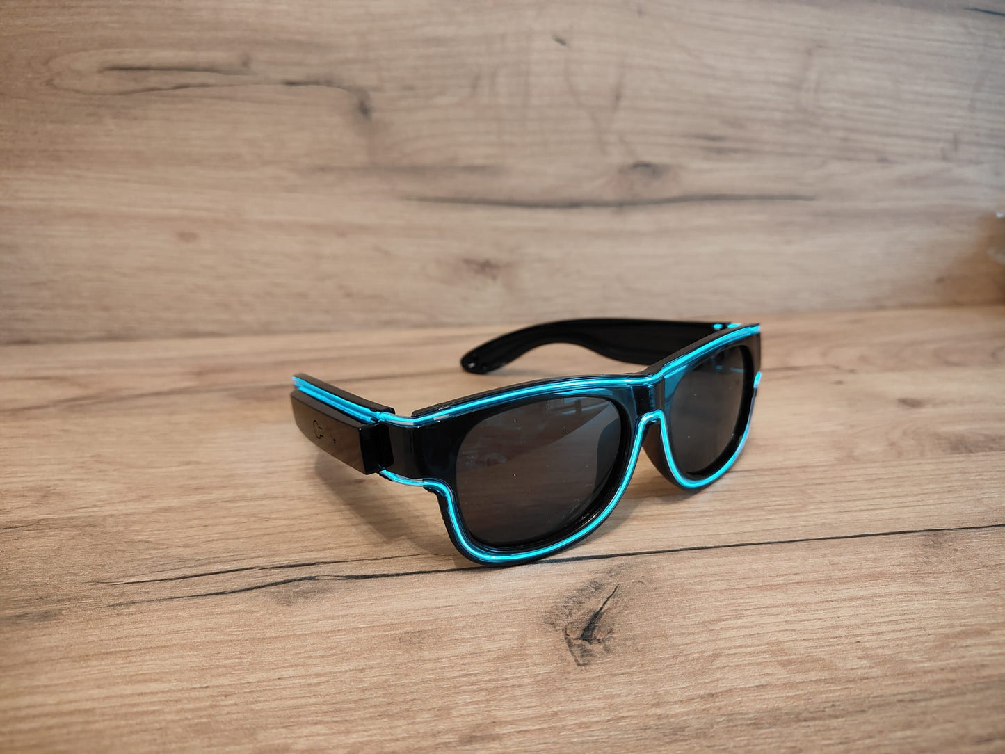 1 - Funky Glow (mono color)